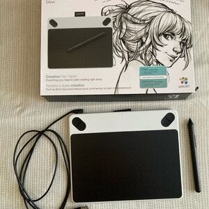 Wacom Intuos CTL-490 Draw 2015 Creative Pen Tablet White and Black